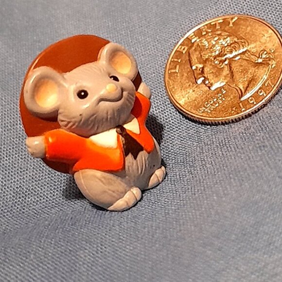 Hallmark 1990 Miniature Thanksgiving Figure - Picture 7 of 8